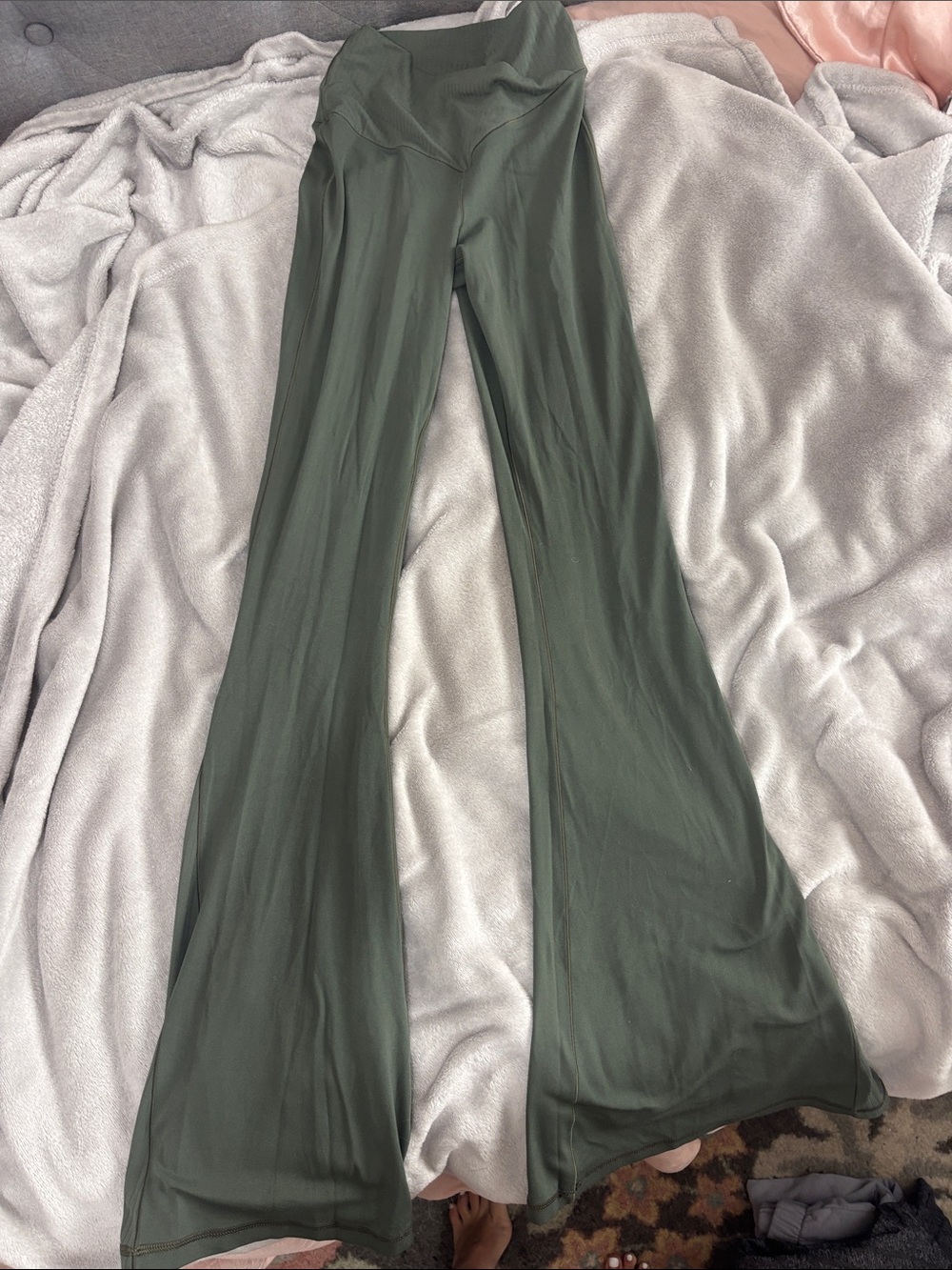 Aerie High-Waist Flared Yoga Pants — Olive Green
